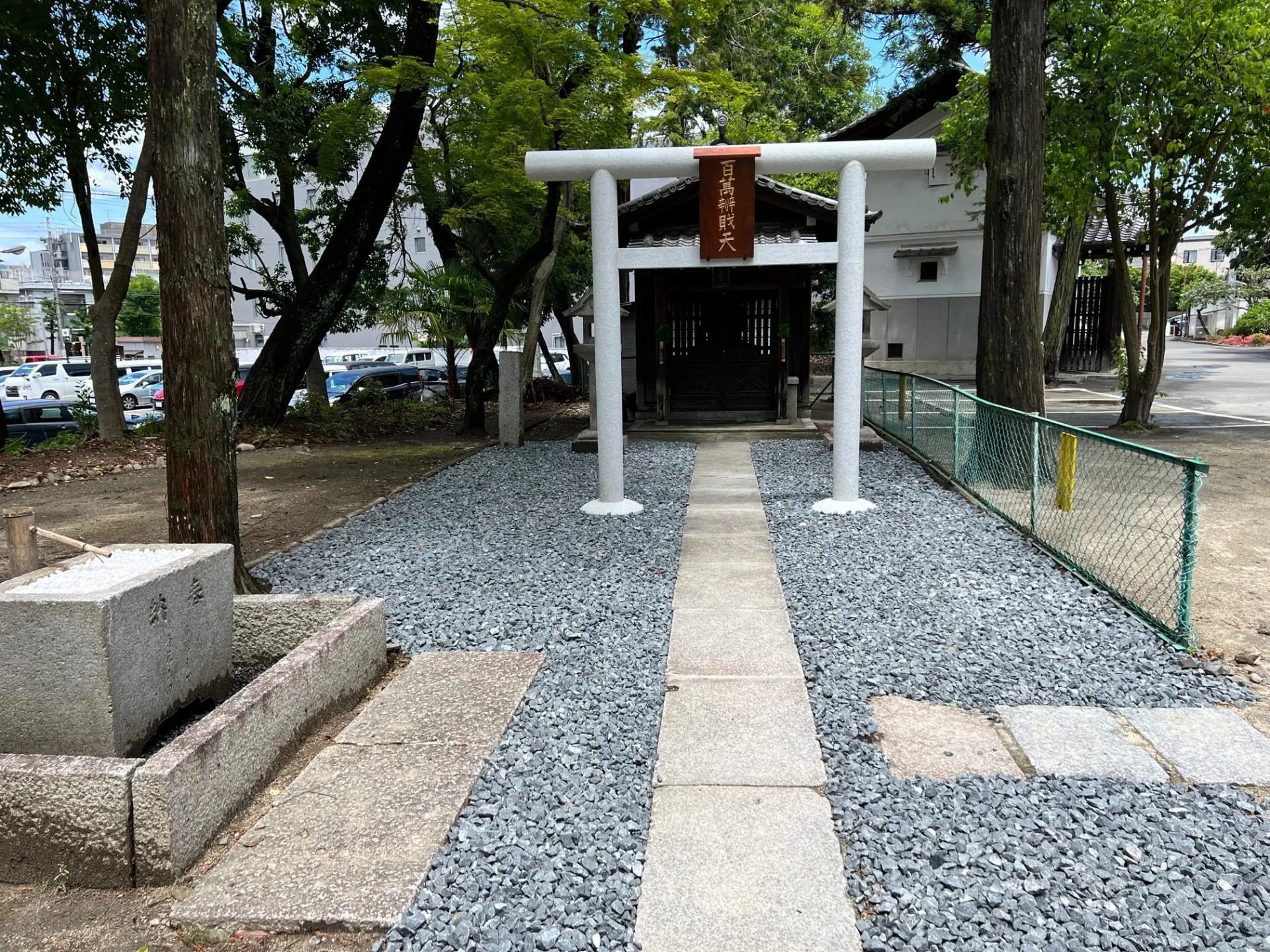 神明型鳥居